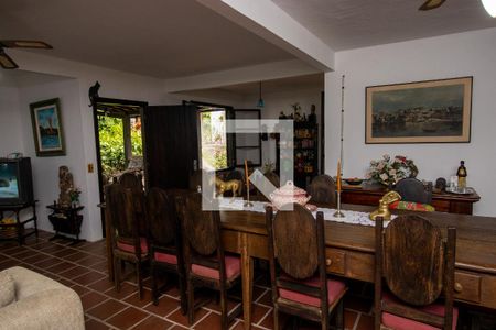 Sala de casa de condomínio à venda com 3 quartos, 350m² em Jacarepaguá, Rio de Janeiro