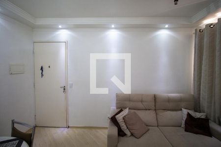 Sala de apartamento para alugar com 2 quartos, 46m² em Vila Sao Carlos, Itaquaquecetuba