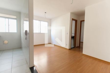 Sala de apartamento para alugar com 2 quartos, 38m² em Colônia (zona Leste), São Paulo