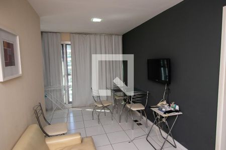 Sala de apartamento à venda com 2 quartos, 65m² em Barra da Tijuca, Rio de Janeiro