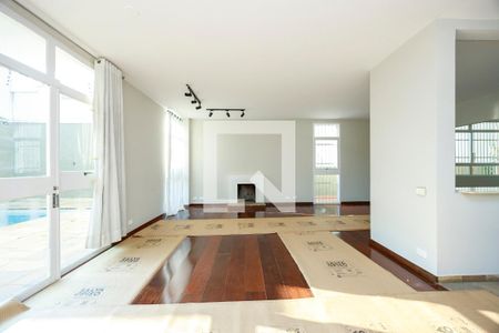 Sala de casa para alugar com 4 quartos, 311m² em Brooklin, São Paulo