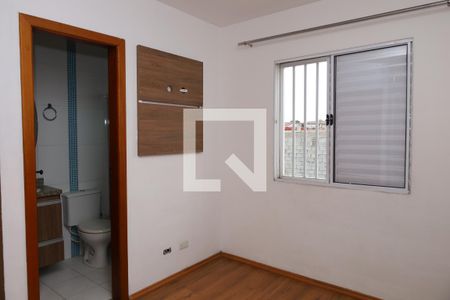 Quarto de casa de condomínio para alugar com 2 quartos, 70m² em Parque Cruzeiro do Sul, São Paulo