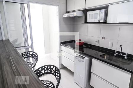 Cozinha de apartamento à venda com 1 quarto, 55m² em Vila Gertrudes, São Paulo