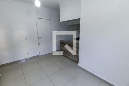 Sala de apartamento à venda com 2 quartos, 56m² em Vila Pirajussara, São Paulo