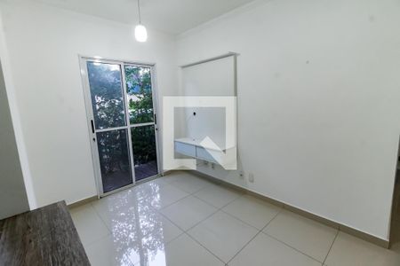 Sala de apartamento à venda com 2 quartos, 56m² em Vila Pirajussara, São Paulo