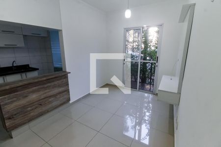 Sala de apartamento à venda com 2 quartos, 56m² em Vila Pirajussara, São Paulo