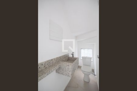 Lavabo de casa para alugar com 2 quartos, 113m² em Bela Vista, Osasco