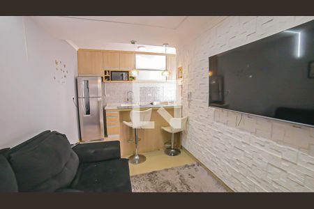 Sala de casa de condomínio à venda com 2 quartos, 100m² em Jardim Santa Emília, São Paulo