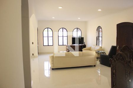 Sala de casa à venda com 5 quartos, 290m² em Vila Galvão, Guarulhos