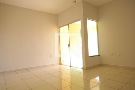 Sala de casa para alugar com 3 quartos, 180m² em Moinho dos Ventos , Goiânia