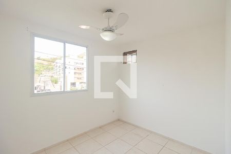 Quarto 1 de apartamento para alugar com 2 quartos, 48m² em Campo Grande, Rio de Janeiro