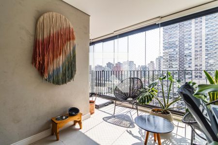 Sala de apartamento à venda com 2 quartos, 72m² em Pinheiros, São Paulo