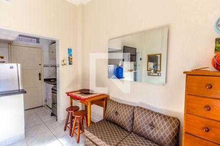 Sala/Quarto de apartamento para alugar com 1 quarto, 23m² em Ocian, Praia Grande