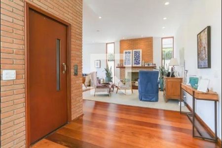 Casa à venda com 4 quartos, 628m² em Jardim Guedala, São Paulo