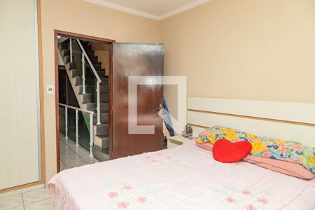 Suíte  de casa à venda com 3 quartos, 210m² em Piraporinha, Diadema