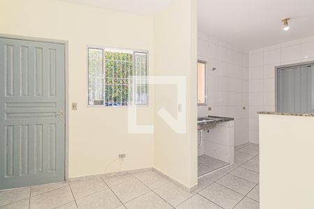 Sala de casa para alugar com 1 quarto, 25m² em Vila Sabrina, São Paulo