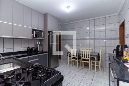 Casa para alugar com 190m², 3 quartos e 2 vagas Casa para alugar com 190m², 3 quartos e 2 vagasCozinha