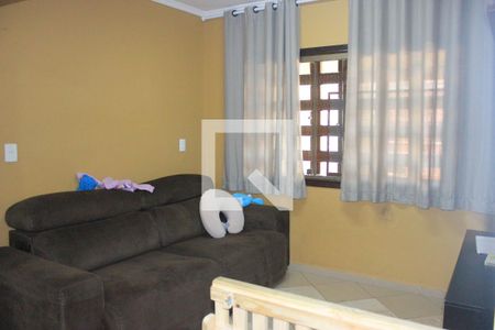 Casa à venda com 115m², 2 quartos e 2 vagasSala