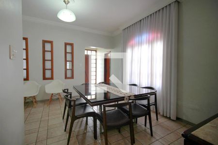 Sala de Jantar de casa à venda com 3 quartos, 244m² em Cachoeirinha, Belo Horizonte