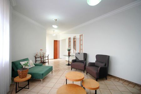 Sala de casa à venda com 3 quartos, 244m² em Cachoeirinha, Belo Horizonte