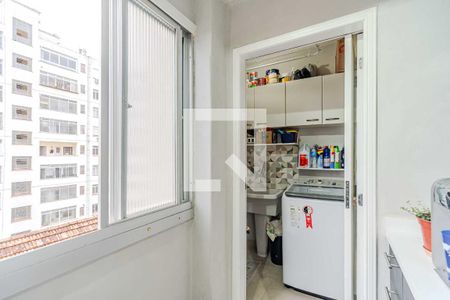 Cozinha e Área de Serviço de apartamento à venda com 2 quartos, 81m² em Santana, Porto Alegre