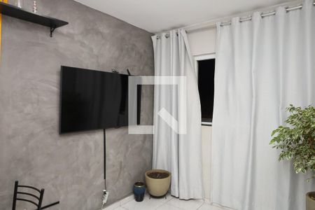 Sala de apartamento à venda com 2 quartos, 45m² em Itaquera, São Paulo