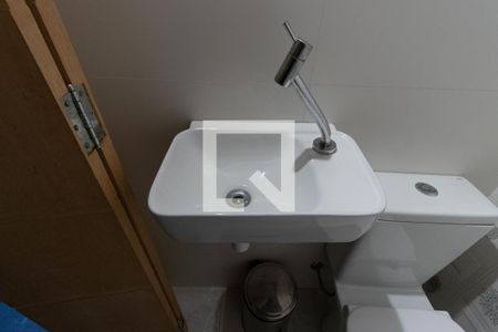 Lavabo de casa à venda com 3 quartos, 90m² em Jardim Guanca, São Paulo