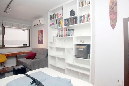 Studio - Quarto de kitnet/studio para alugar com 1 quarto, 30m² em Centro Histórico, Porto Alegre