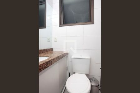 Banheiro de kitnet/studio para alugar com 1 quarto, 30m² em Centro Histórico, Porto Alegre