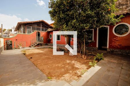 Área Externa de casa à venda com 4 quartos, 300m² em Santa Tereza, Belo Horizonte