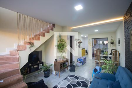 Sala de casa para alugar com 2 quartos, 60m² em Trindade, São Gonçalo