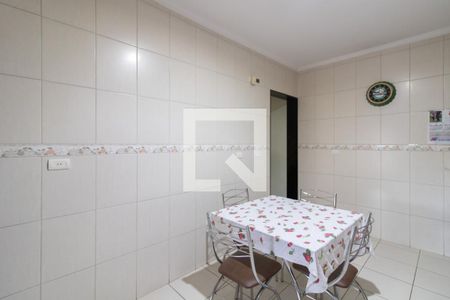 Cozinha de casa para alugar com 4 quartos, 327m² em Jardim Jovaia, Guarulhos