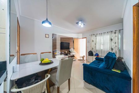 Sala de casa para alugar com 2 quartos, 60m² em Vila Alto de Santo Andre, Santo André