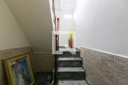 Hall - Escada  de casa à venda com 4 quartos, 136m² em Vila Jacuí, São Paulo