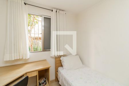 Quarto 2 de apartamento para alugar com 2 quartos, 59m² em Jardim Danfer, São Paulo