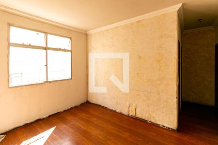 Sala de apartamento para alugar com 3 quartos, 75m² em Padre Eustáquio, Belo Horizonte