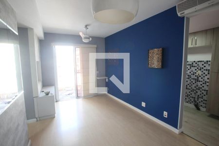 Apartamento à venda com 60m², 2 quartos e 1 vaga Apartamento à venda com 60m², 2 quartos e 1 vagaSala