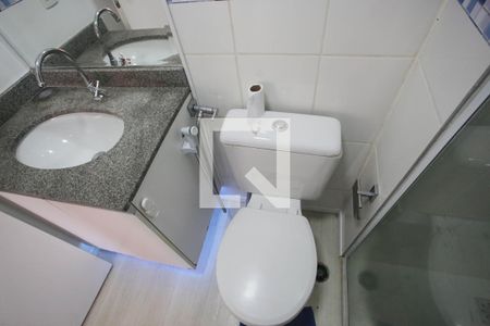 Apartamento à venda com 60m², 2 quartos e 1 vaga Apartamento à venda com 60m², 2 quartos e 1 vagaBanheiro Social