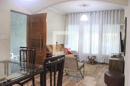 Sala de casa à venda com 3 quartos, 200m² em Parque Continental Ii, Guarulhos