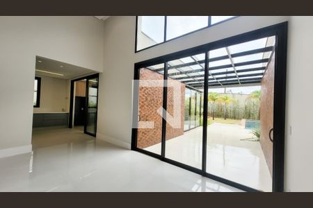 Sala de casa de condomínio à venda com 5 quartos, 450m² em Loteamento Caminhos de San Conrado (Sousas), Campinas