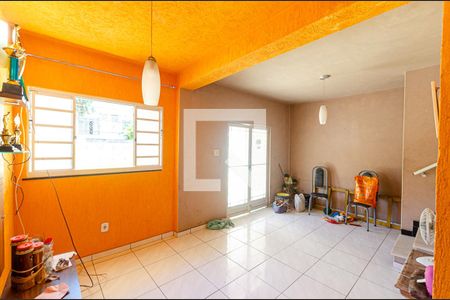 Sala de casa à venda com 2 quartos, 117m² em Engenhoca, Niterói