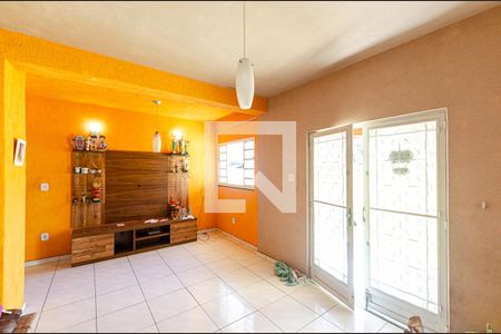 Sala de casa à venda com 2 quartos, 117m² em Engenhoca, Niterói