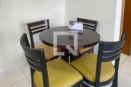 Sala de apartamento para alugar com 2 quartos, 60m² em Nova Mirim, Praia Grande