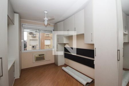 Quarto Suíte de apartamento à venda com 2 quartos, 70m² em Teresópolis, Porto Alegre