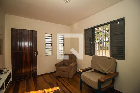 Sala de casa para alugar com 2 quartos, 90m² em Vila Nova, Porto Alegre