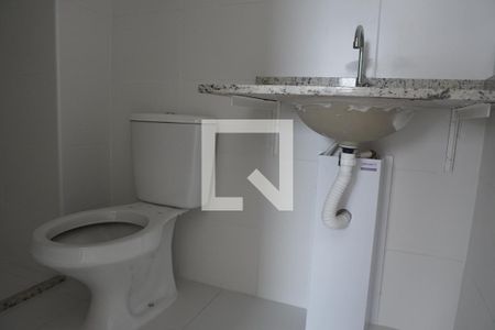 Banheiro da Suíte de apartamento à venda com 1 quarto, 24m² em Pinheiros, São Paulo