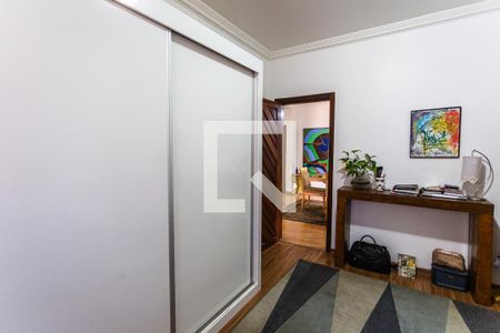 Quarto 1 de casa à venda com 4 quartos, 320m² em Fernão Dias, Belo Horizonte