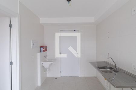 Sala e Cozinha de apartamento para alugar com 1 quarto, 29m² em Vila Ré, São Paulo