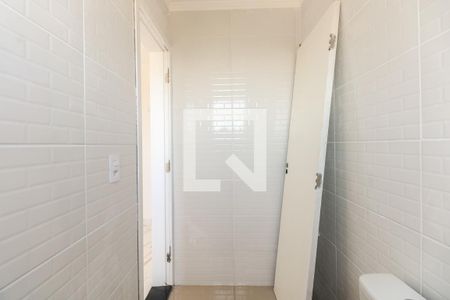 Banheiro Suíte 1 de casa de condomínio para alugar com 2 quartos, 79m² em Penha de França, São Paulo