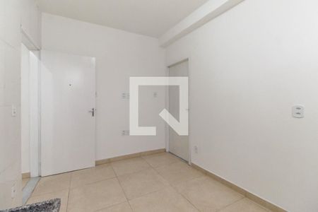 Cozinha de casa para alugar com 1 quarto, 36m² em Vila Curuçá, São Paulo